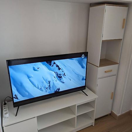 Central Spacious Flat With Private Parking Chamonix Exterior photo